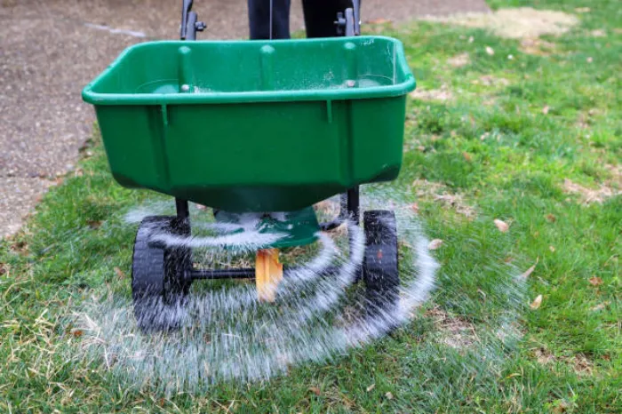 When is the best time to fertilize your lawn in Pueblo, CO